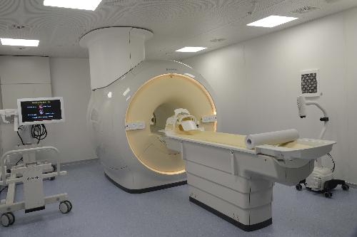 La risonanza magnetica installata nella Radiologia dell'ospedale di Cattinara - Trieste 29/09/2017